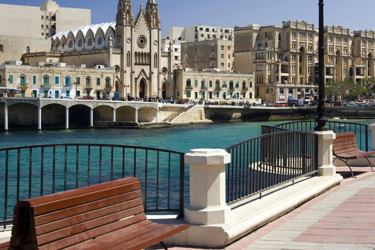 Spacious Apartment Steps To The Promenade Sliema Buitenkant foto